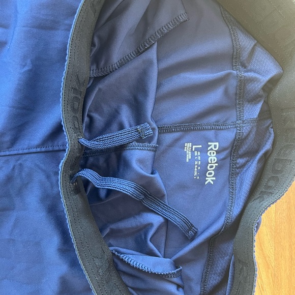 Reebok blue gym shorts - Large - Picture 3 of 3